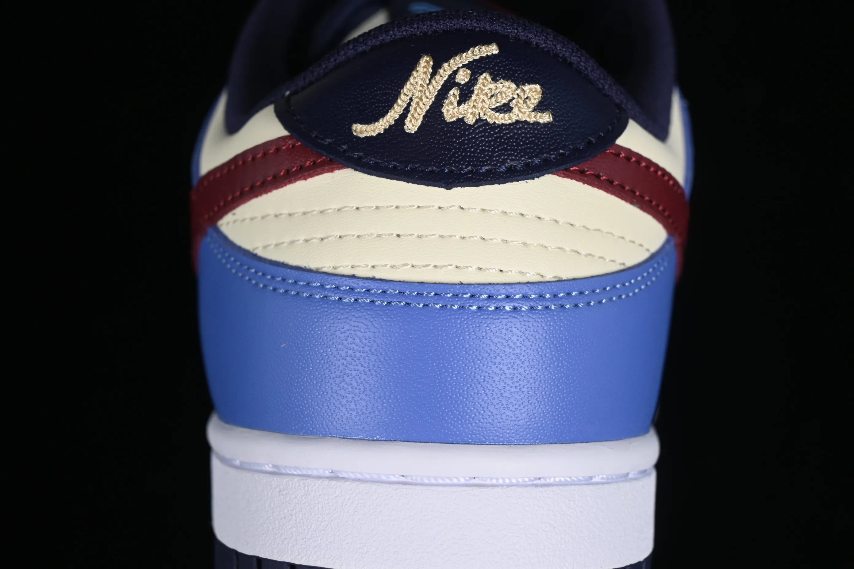 All categories Nk SB Dunk series Nk SB Dunk Low low-top sneakers Nk Dunk Low white, blue and red color SB low-top casual sneakers FV8119-161